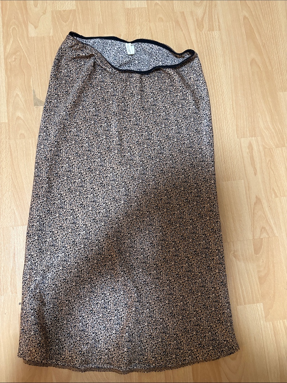 Gentle Fawn Brown Printed Midi Skirt with Black Trim